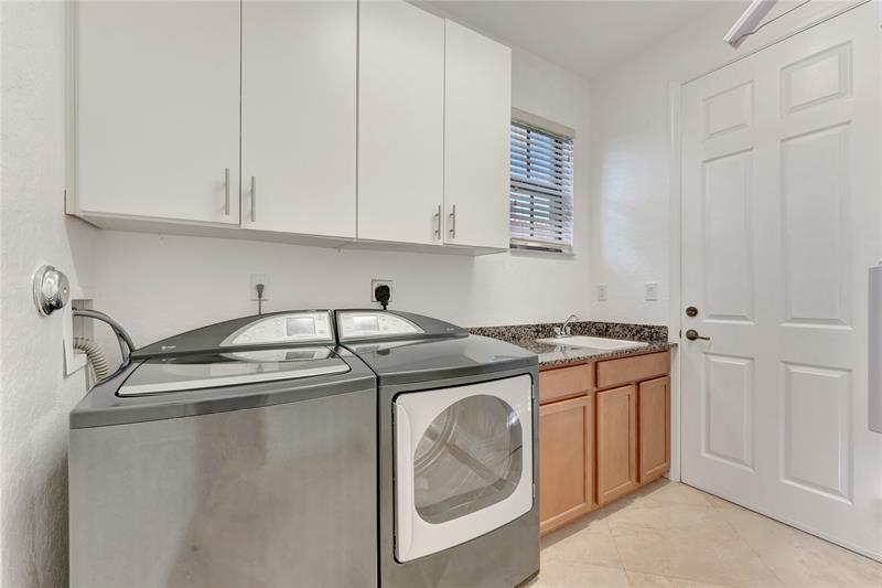 Image 36 of 85 For 8727 39 Street