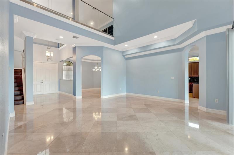Image 4 of 85 For 8727 39 Street