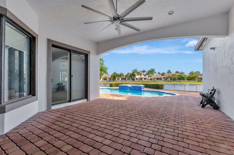 Image 43 of 85 For 8727 39 Street