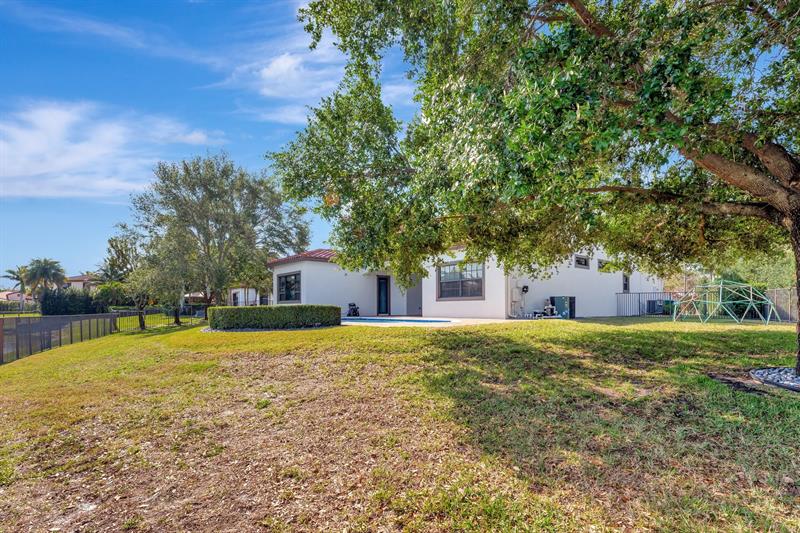Image 64 of 85 For 8727 39 Street
