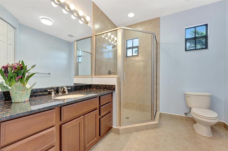 Image 71 of 85 For 8727 39 Street