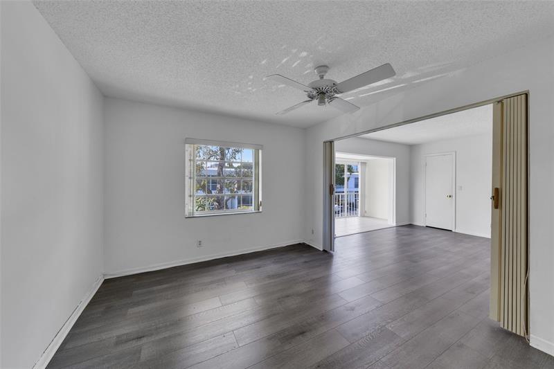 Image 14 of 54 For 6371 Bay Club Dr  4