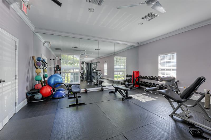 Image 38 of 54 For 6371 Bay Club Dr  4