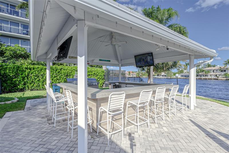 Image 52 of 54 For 6371 Bay Club Dr  4