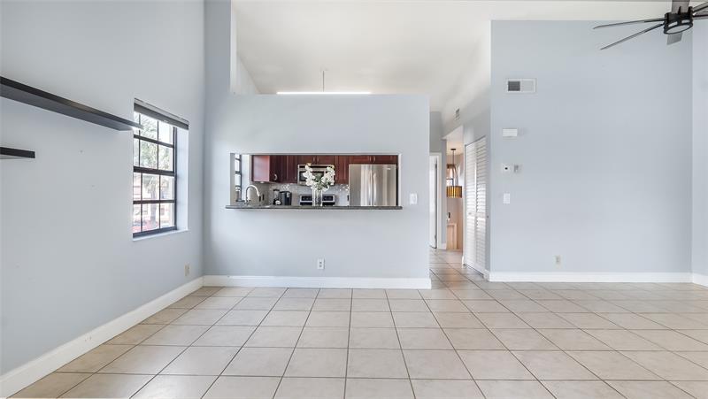 Image 15 of 73 For 410 Freedom Ct  410