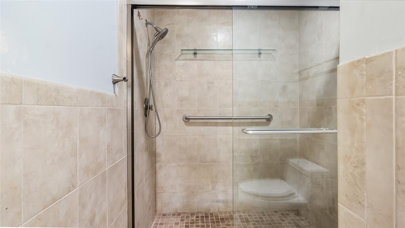 Image 30 of 73 For 410 Freedom Ct  410