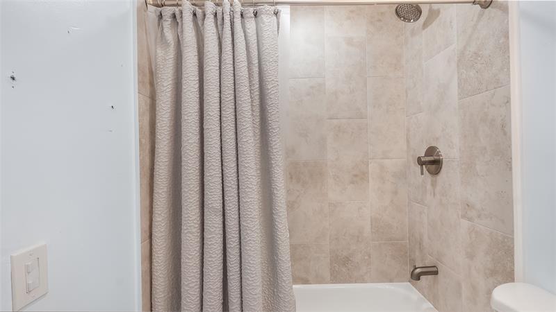 Image 34 of 73 For 410 Freedom Ct  410