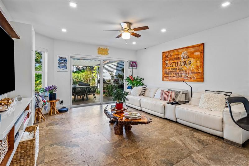 Image 16 of 50 For 2093 52nd St
