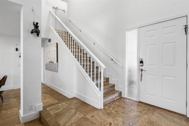 Image 6 of 50 For 2093 52nd St