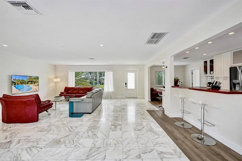 Image 12 of 53 For 851 Harrison St