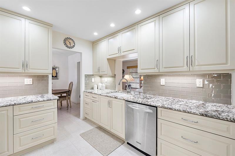 Image 13 of 42 For 6015 67th Ter