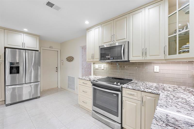 Image 15 of 42 For 6015 67th Ter