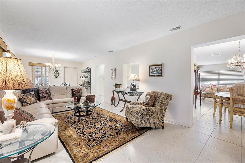 Image 22 of 42 For 6015 67th Ter