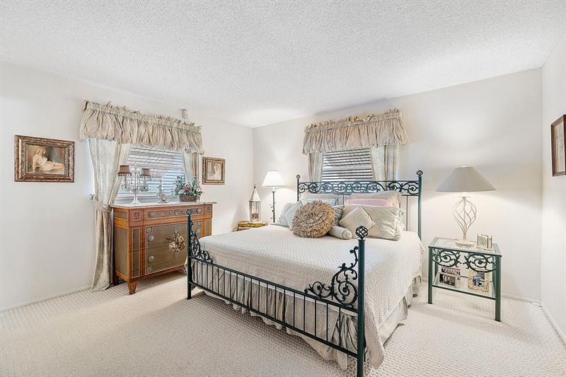 Image 28 of 42 For 6015 67th Ter