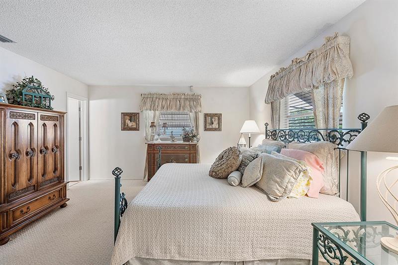 Image 29 of 42 For 6015 67th Ter