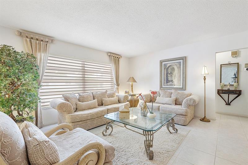 Image 8 of 42 For 6015 67th Ter