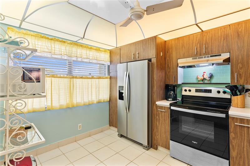Image 12 of 26 For 2804 Victoria Way  3b