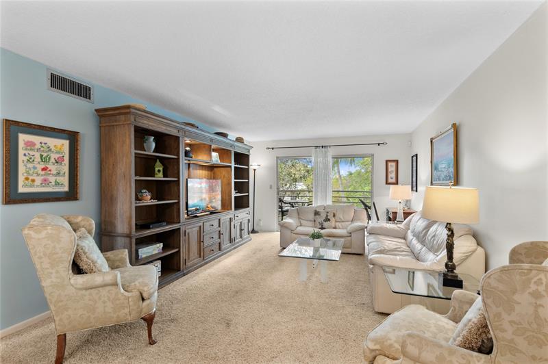 Image 3 of 26 For 2804 Victoria Way  3b