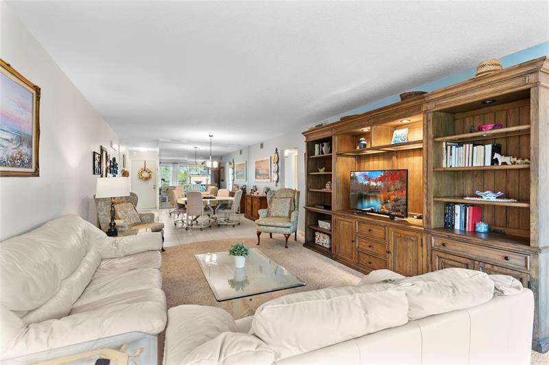 Image 5 of 26 For 2804 Victoria Way  3b
