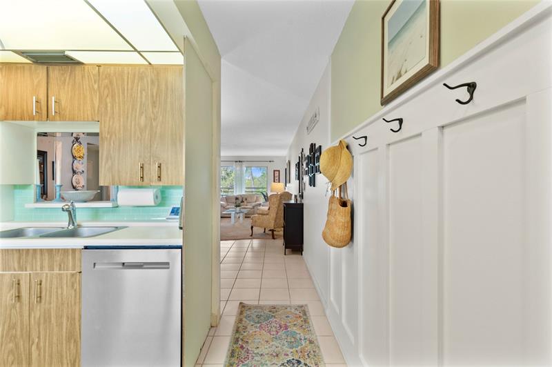 Image 9 of 26 For 2804 Victoria Way  3b