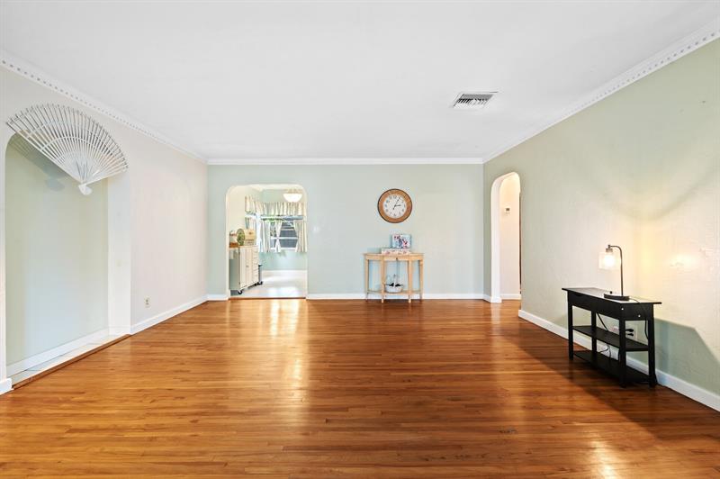 Image 8 of 35 For 1415 Fletcher St