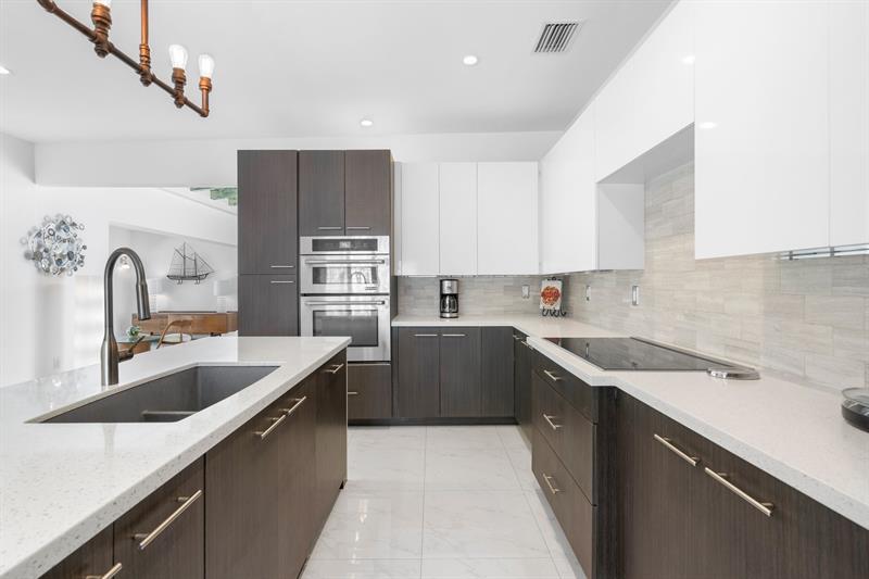Image 23 of 80 For 2711 20th St