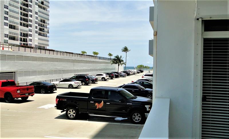 Image 19 of 34 For 4250 Galt Ocean Dr 1a