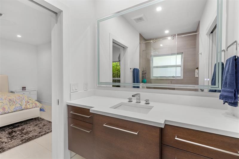 Image 35 of 64 For 615 3rd Key Dr