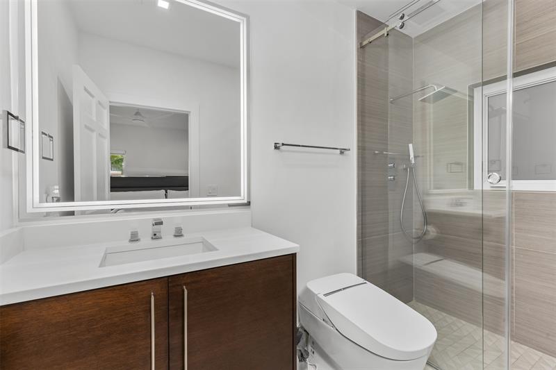 Image 38 of 64 For 615 3rd Key Dr