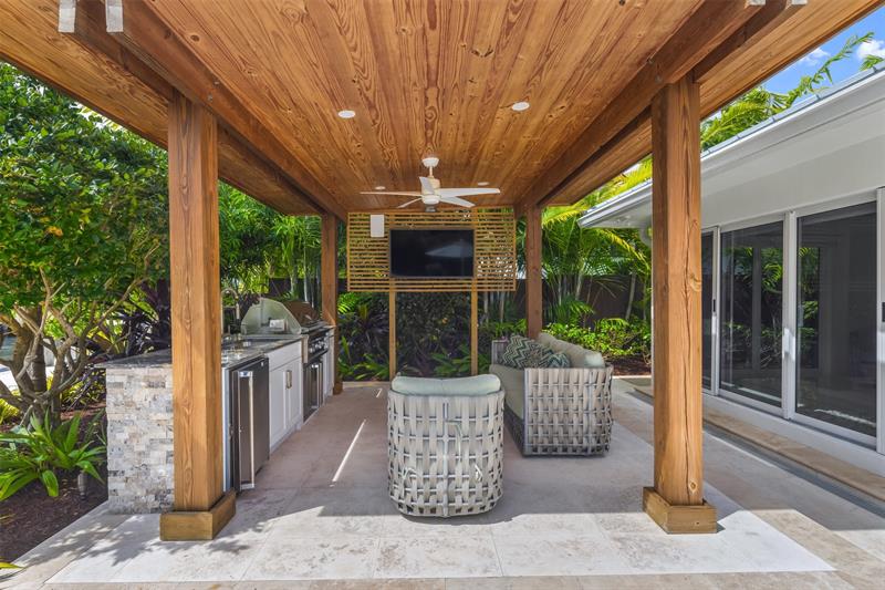 Image 43 of 64 For 615 3rd Key Dr