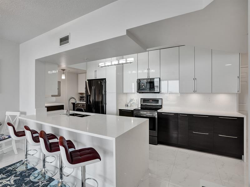 Image 8 of 61 For 3020 32 Ave  1116