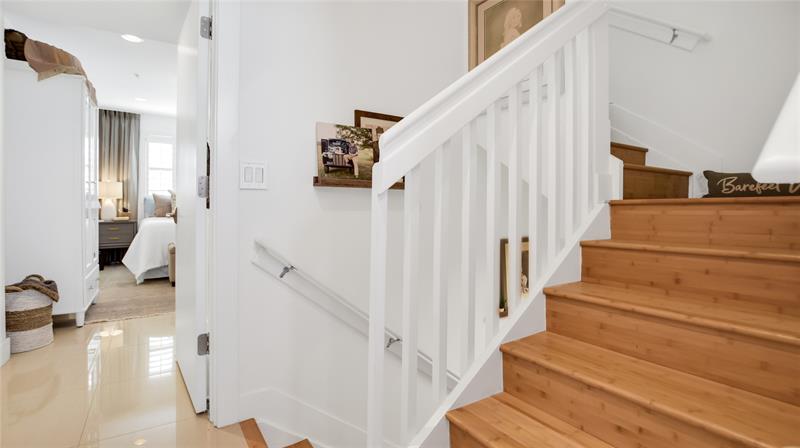 Image 28 of 34 For 816 7th St  C