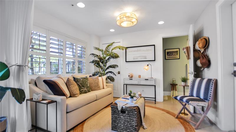 Image 7 of 34 For 816 7th St  C