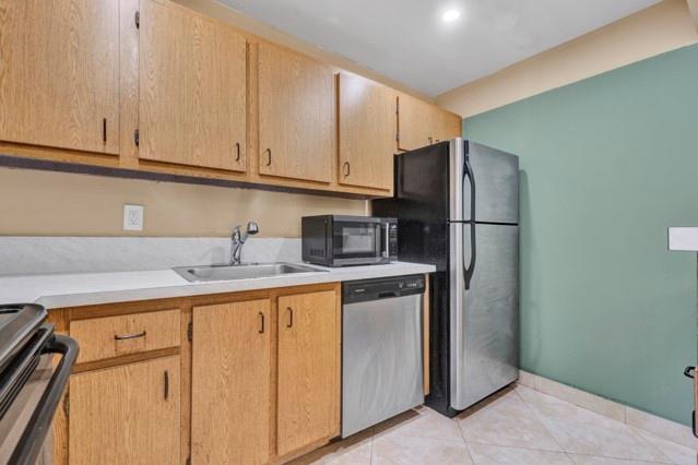 Image 11 of 41 For 5767 Washington St  F-21