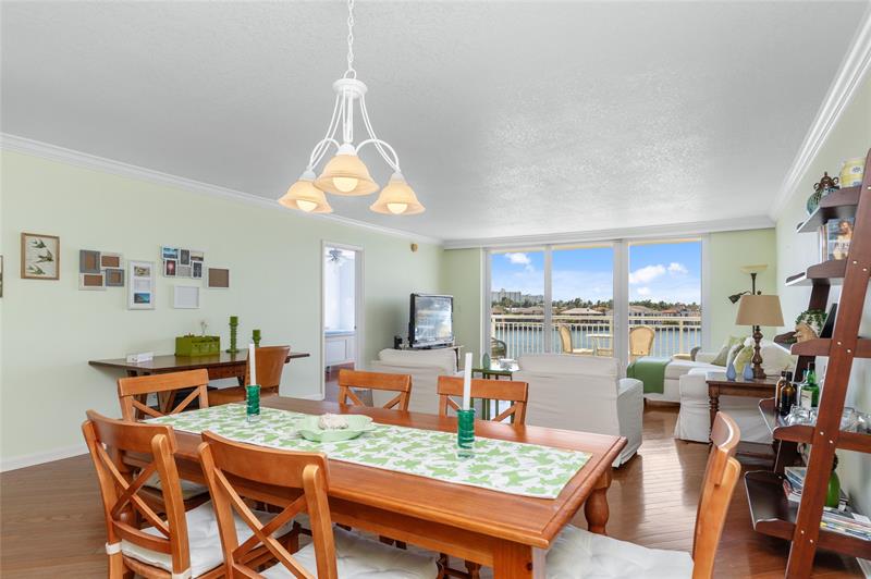 Image 25 of 72 For 511 Bayshore Dr  410