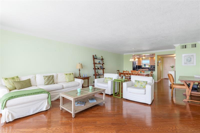Image 27 of 72 For 511 Bayshore Dr  410
