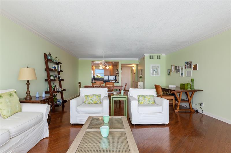 Image 28 of 72 For 511 Bayshore Dr  410