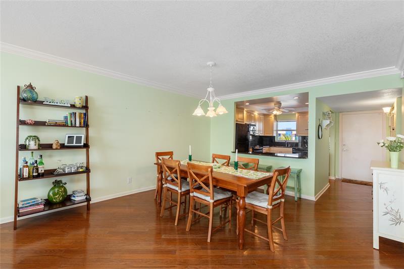 Image 29 of 72 For 511 Bayshore Dr  410
