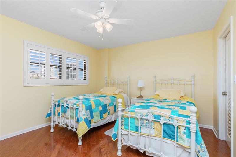 Image 32 of 72 For 511 Bayshore Dr  410
