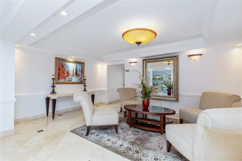 Image 38 of 72 For 511 Bayshore Dr  410