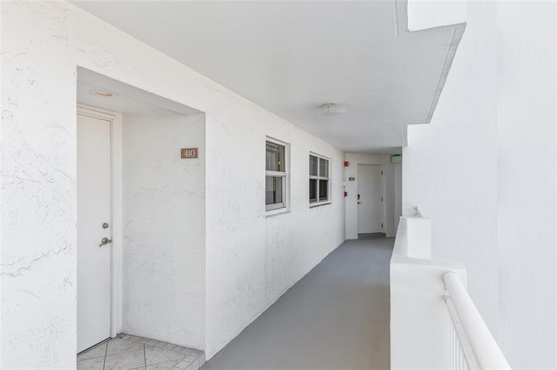 Image 51 of 72 For 511 Bayshore Dr  410