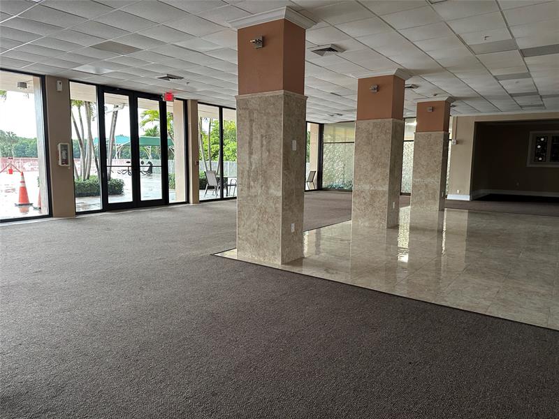 Image 24 of 36 For 400 Kings Point Dr  1423