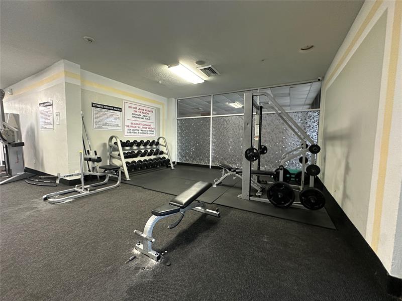 Image 26 of 36 For 400 Kings Point Dr  1423