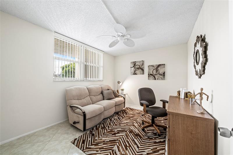 Image 17 of 25 For 9440 Bldg A Poinciana Pl  211