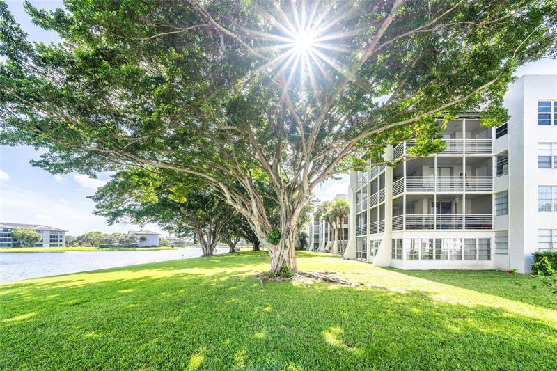 Image 20 of 25 For 9440 Bldg A Poinciana Pl  211