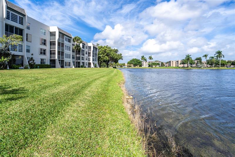 Image 21 of 25 For 9440 Bldg A Poinciana Pl  211