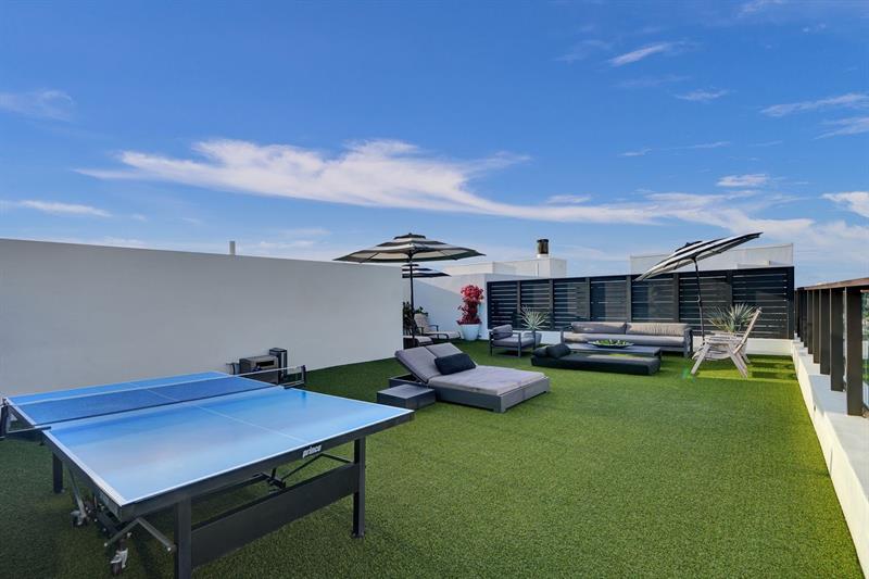 Image 37 of 49 For 20 Isle Of Venice Dr  Penthouse
