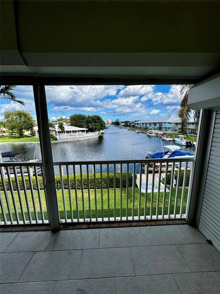 Image 24 of 27 For 2301 36th St  202