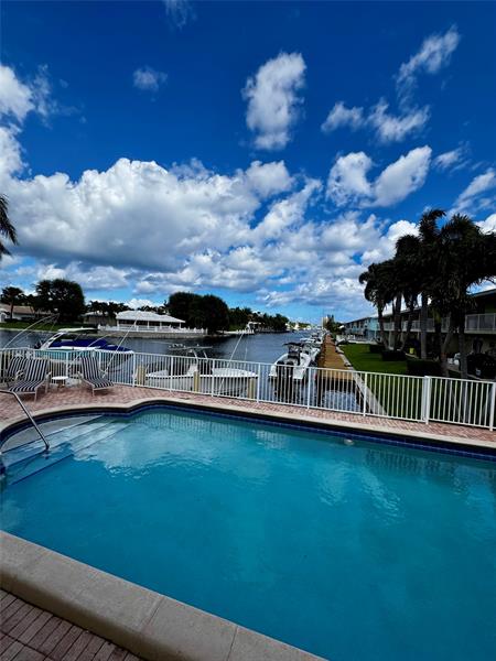 Image 25 of 27 For 2301 36th St  202