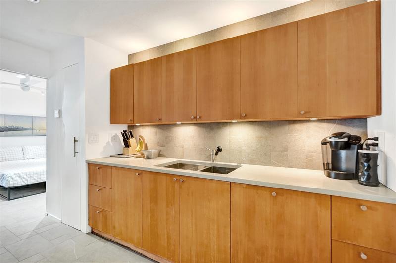 Image 16 of 90 For 3000 16th Ave  D406